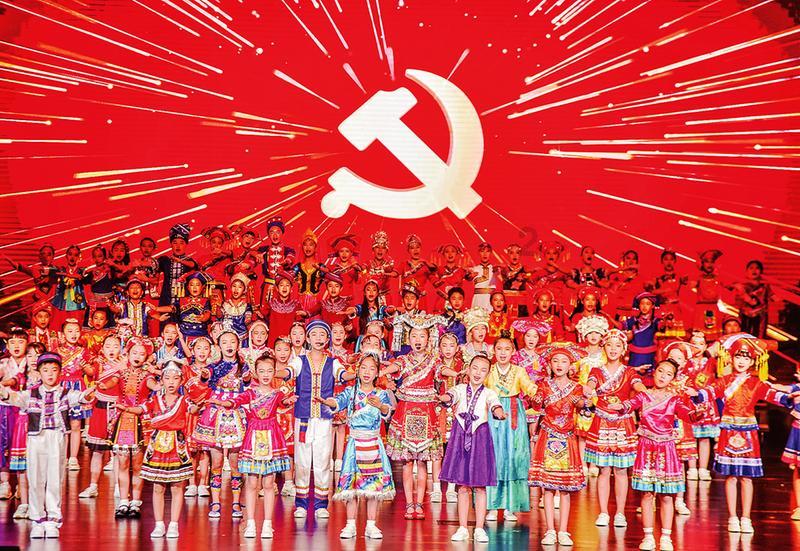 湖北一户人家翻新祖屋，发现一本日记，才知去世28年的奶奶不一般